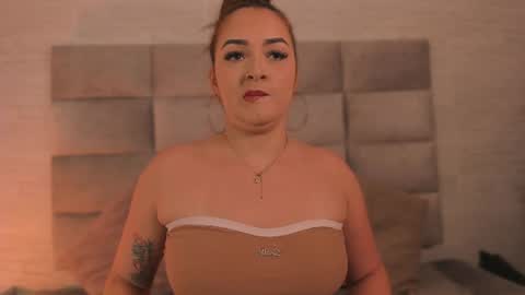 lea_walkerr online show from June 19, 2026, 7:17 pm