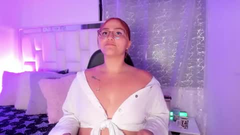 Leah  online show from April 28, 2026, 2:10 am