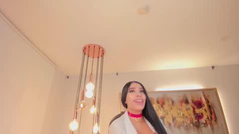 leahlombardi_ online show from September 28, 2025, 3:23 am