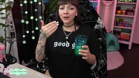 Leah online show from March 5, 2026, 8:16 pm