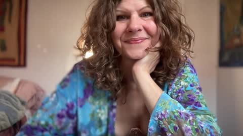 Leah Sparkles online show from December 12, 2024, 2:11 pm