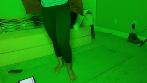 LeAloha731 online show from January 19, 2026, 3:49 pm