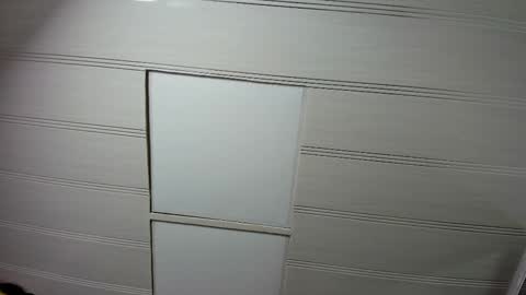 Snapshot of leamoreau__ chatting on October 19, 2025, 11:22 am leamoreau__ online show from October 19, 2025, 11:22 am