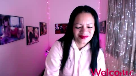 Leandra online show from December 12, 2024, 12:55 pm
