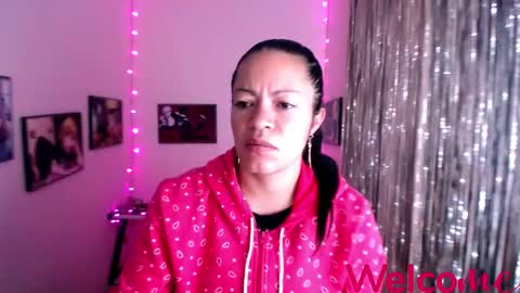 Leandra online show from February 3, 2025, 12:14 pm