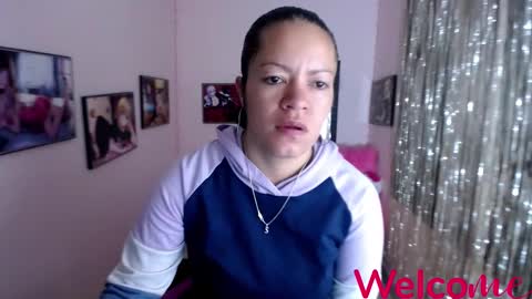 Leandra online show from February 25, 2025, 12:13 pm