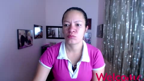 Leandra online show from March 6, 2025, 12:19 pm