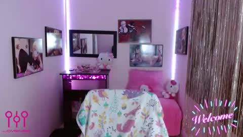 Leandra online show from September 12, 2025, 12:49 pm