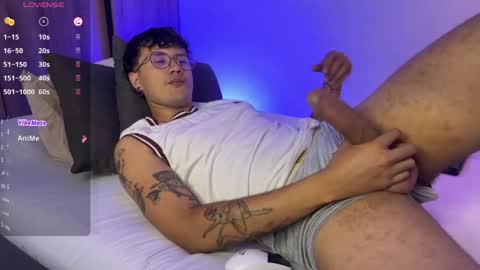 Snapshot of leaneseb chatting on May 15, 2026, 4:14 pm leaneseb online show from May 15, 2026, 4:14 pm