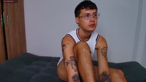 leaneseb online show from July 10, 2026, 6:32 pm