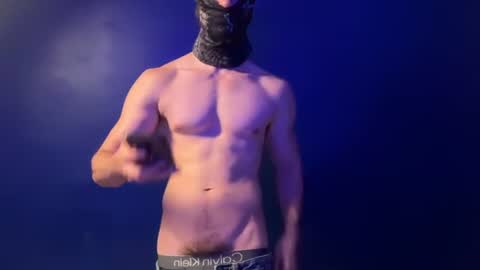 leanfindom8 online show from June 19, 2026, 4:06 am