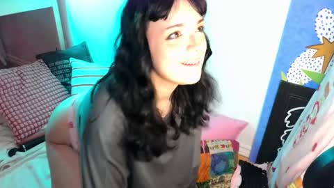 Snapshot of learaypie chatting on February 11, 2025, 10:28 pm Lea Ray Pie online show from February 11, 2025, 10:28 pm