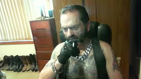 leathergreaser online show from December 1, 2024, 7:36 pm