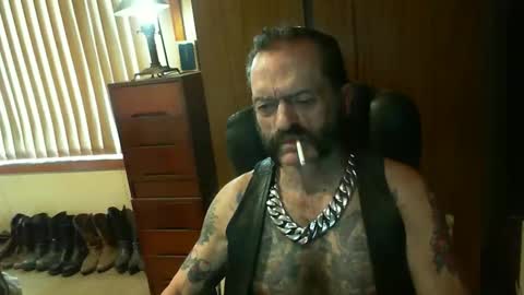 leathergreaser online show from December 2, 2024, 11:18 pm