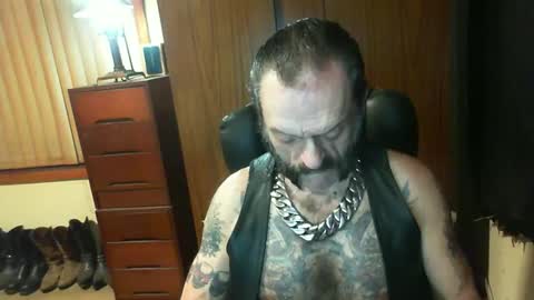 leathergreaser online show from December 5, 2024, 4:55 pm