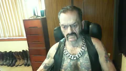 leathergreaser online show from December 10, 2024, 8:05 pm