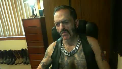 leathergreaser online show from December 12, 2024, 8:21 pm