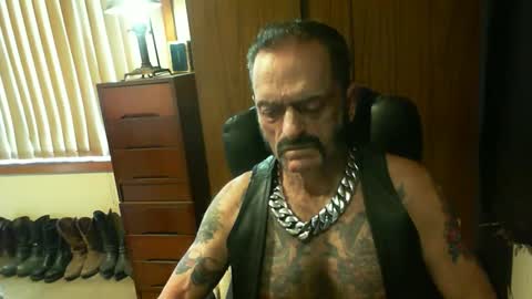 leathergreaser online show from December 13, 2024, 6:31 am