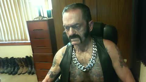 leathergreaser online show from December 16, 2024, 7:43 pm