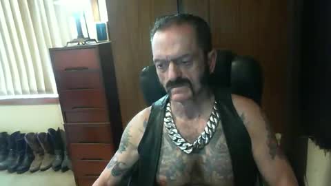 leathergreaser online show from December 18, 2024, 1:05 am