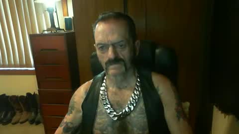 leathergreaser online show from December 23, 2024, 10:55 pm
