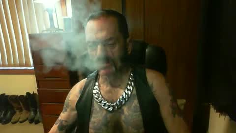 leathergreaser online show from December 24, 2024, 7:44 pm