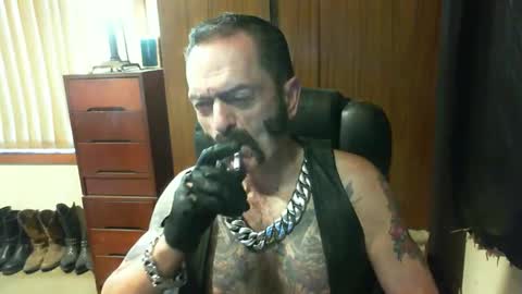 leathergreaser online show from December 25, 2024, 7:45 pm