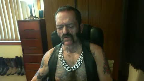 leathergreaser online show from December 25, 2024, 10:48 pm