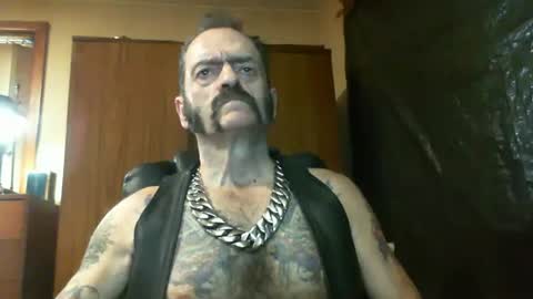 leathergreaser online show from December 26, 2024, 10:31 pm