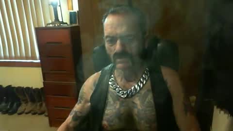 leathergreaser online show from January 3, 2025, 10:08 pm