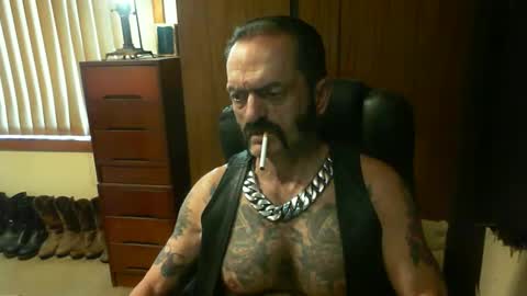 leathergreaser online show from January 4, 2025, 1:10 am