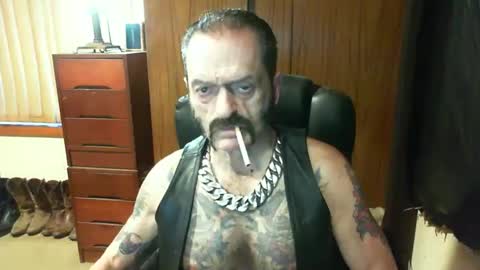 leathergreaser online show from January 9, 2025, 7:08 pm