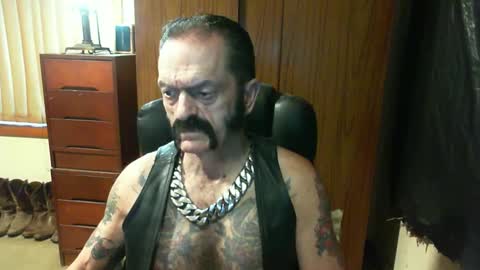 leathergreaser online show from January 13, 2025, 7:31 pm