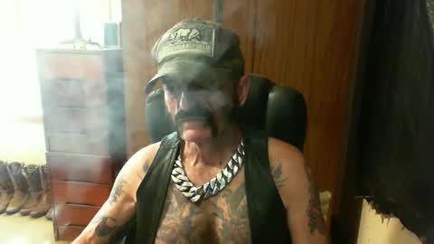 leathergreaser online show from January 19, 2025, 4:54 am