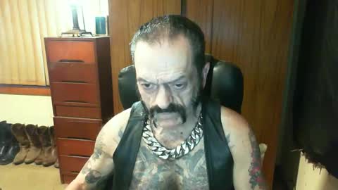 leathergreaser online show from January 22, 2025, 6:52 pm