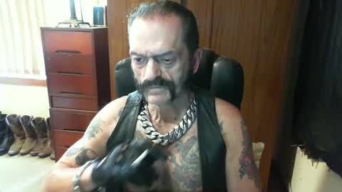leathergreaser online show from January 29, 2025, 2:19 am