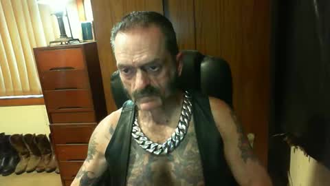 leathergreaser online show from February 9, 2025, 7:49 am