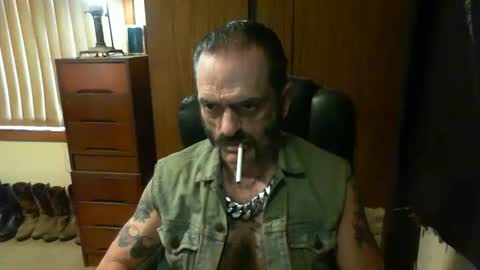 leathergreaser online show from February 23, 2025, 7:33 am