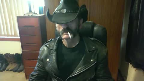 leathergreaser online show from September 12, 2025, 12:00 am