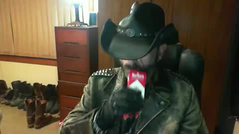 leathergreaser online show from April 29, 2026, 7:20 pm