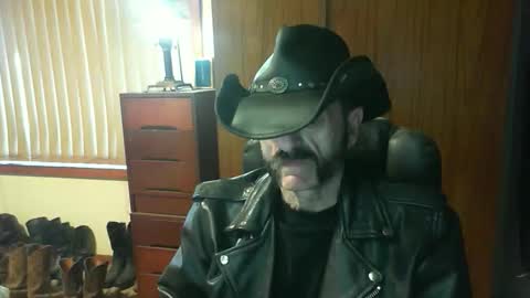leathergreaser online show from May 4, 2026, 9:11 pm