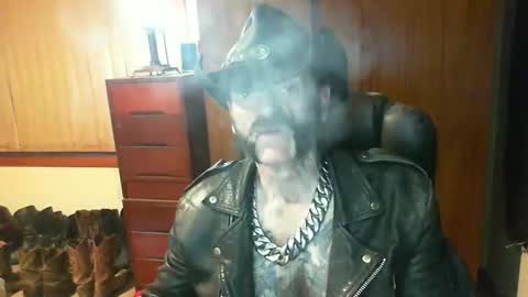 Snapshot of leathergreaser chatting on May 17, 2026, 8:38 pm leathergreaser online show from May 17, 2026, 8:38 pm
