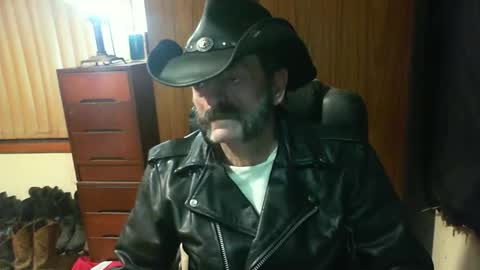 Snapshot of leathergreaser chatting on June 8, 2026, 7:03 pm leathergreaser online show from June 8, 2026, 7:03 pm
