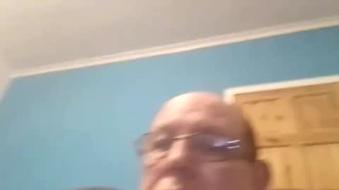 Snapshot of leatherpants68 chatting on November 13, 2025, 6:51 pm leatherpants68 online show from November 13, 2025, 6:51 pm