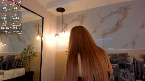 Snapshot of leathompson1 chatting on March 4, 2025, 1:12 am online show from March 4, 2025, 1:12 am