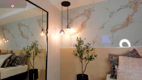 Snapshot of leathompson1 chatting on September 18, 2025, 11:07 pm online show from September 18, 2025, 11:07 pm