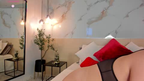 Snapshot of leathompson1 chatting on February 2, 2026, 11:14 pm online show from February 2, 2026, 11:14 pm