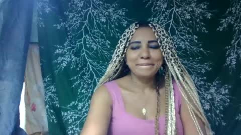 leatianaa online show from June 28, 2026, 11:22 pm
