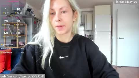 LeaVixx online show from October 29, 2025, 10:17 am