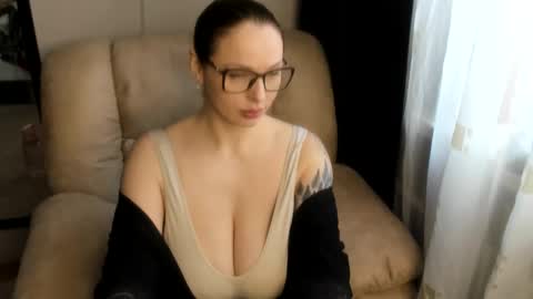 Anna  online show from February 25, 2025, 10:47 am